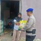 Satpolairud Polresta Barelang Gelar Jumat Berkah, Bagikan Sembako ke Warga Pesisir Sengkuang dan Tanjung Uma