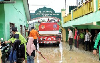 Pasca Banjir Sungai Sikkam, Pemkab Simalungun Gerak Cepat Gelar Gotong Royong dan Dapur Umum di Serbelawan