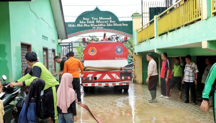 Pasca Banjir Sungai Sikkam, Pemkab Simalungun Gerak Cepat Gelar Gotong Royong dan Dapur Umum di Serbelawan