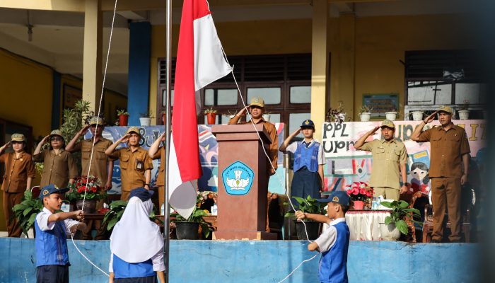 Sekda Junaedi Jadi Pembina Upacara di SMPN 12 Pematangsiantar, Ajak Siswa Jaga Karakter dan Hindari Narkoba