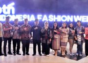 Simalungun Tampil di Indonesia Fashion Week 2026, Bupati Anton: Budaya Harus Jadi Penggerak Ekonomi dan Pendidikan Karakter