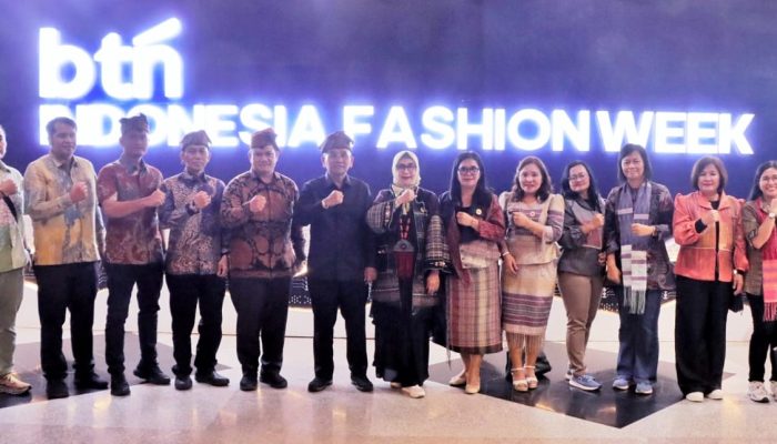 Simalungun Tampil di Indonesia Fashion Week 2026, Bupati Anton: Budaya Harus Jadi Penggerak Ekonomi dan Pendidikan Karakter