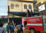 Kebakaran Hebat Hanguskan 2 Toko di Bandar, Kerugian Rp1,5 Miliar, Pemilik Selamat Nyaris Maut