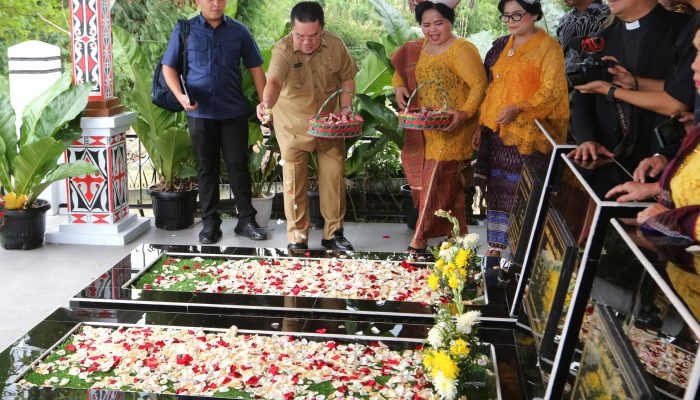 Hadir di Peresmian Renovasi Makam dr. Djasamen Saragih, Wali Kota Wesly : Jadikan Warisan Budaya dan Sejarah Simalungun