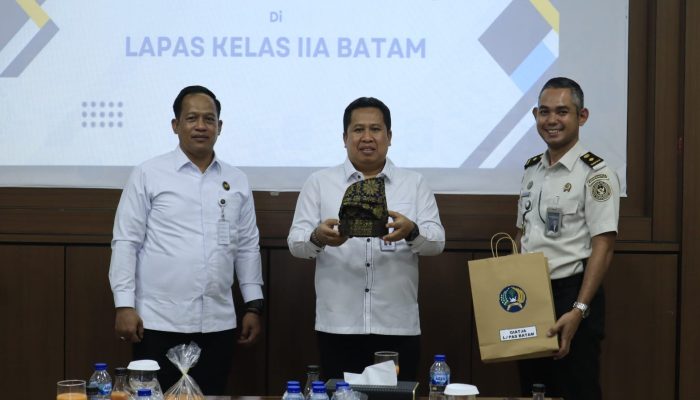Kemenko Kumham Imipas Kunjungi Lapas Batam, Bahas Penanganan Overstaying dan Implementasi KUHP Baru
