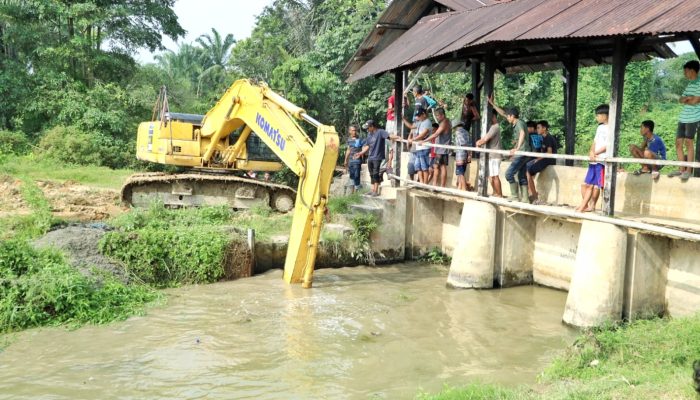 Pemkab Simalungun Gencarkan Normalisasi Sungai dan Aktifkan Pintu Air Bahbolon Cegah Banjir Serbelawan