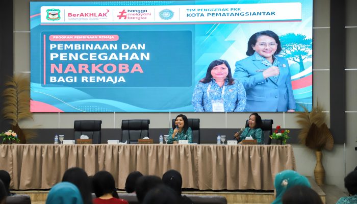 Ketua TP PKK Ny Liswati Buka Pembinaan Pencegahan Narkoba bagi Remaja Pematangsiantar