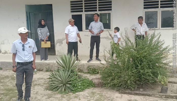 Wakil Ketua DPRD Simalungun Jepra Manurung Tampung Aspirasi Warga Buntu Bayu: Jalan dan Sekolah Jadi Prioritas