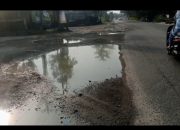 Lubang Maut di Jalinsum Pulau Rakyat Asahan “Jebak” Pengendara, Sudah Telan Korban Jiwa