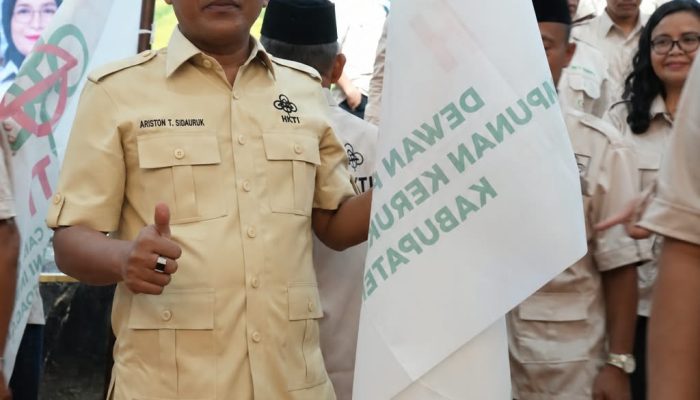 Wabup Ariston Dilantik Jadi Ketua DPC HKTI Samosir 2026-2031, Komitmen Perkuat Petani dan Ketahanan Pangan