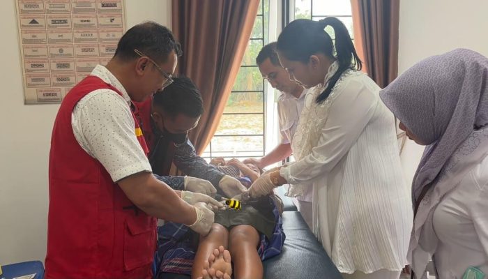 Maulid Nabi di Tapian Dolok Jadi Momentum Layanan Kesehatan Gratis, Dinkes Simalungun Gelar Cek Kesehatan dan Sunat Massal