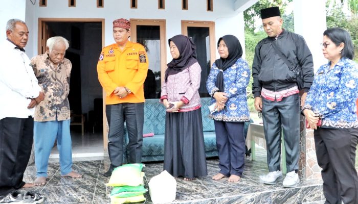 Dua Rumah Rusak Diterjang Puting Beliung di Gunung Maligas, Bupati Simalungun Kirim Bantuan Lewat BPBD dan Dinsos