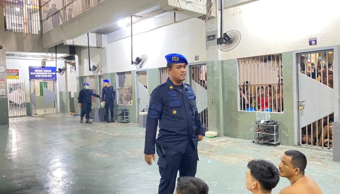 Jelang Malam, Rutan Batam Geledah Kamar Hunian Bersama Brimob Polda Kepri – Tes Urine Negatif