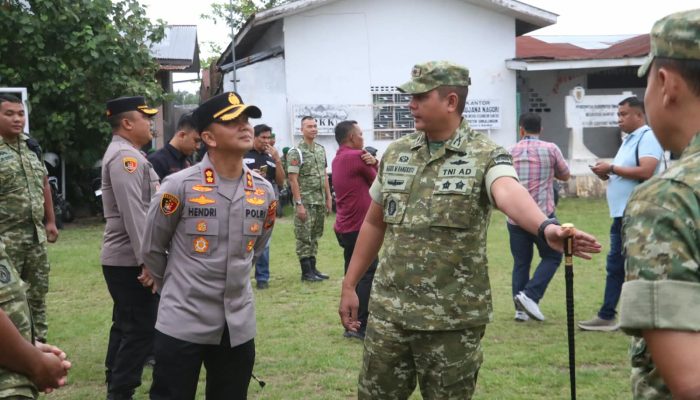 Soliditas TNI-Polri Menguat, Kapolres Simalungun Hadiri Bazar Murah HUT ke-81 TNI di Rambung Merah