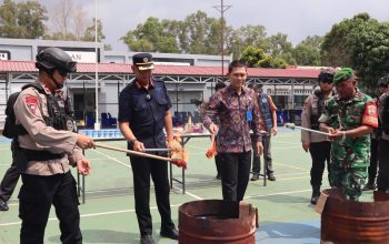Sinergi TNI-Polri-BNN, Lapas Batam Gelar Razia Gabungan dan Tes Urine Warga Binaan