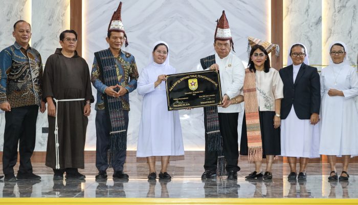 Wali Kota Pematangsiantar Resmikan Aula SMP Bintang Timur, Dorong Pendidikan Karakter