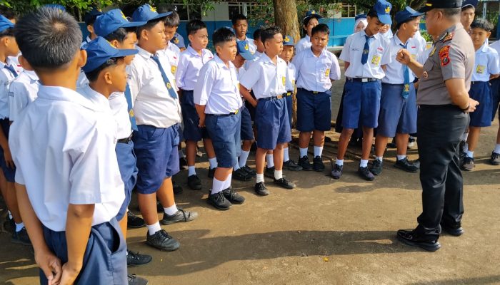 Cegah Narkoba dan Kenakalan Remaja, Kapolsek Bandar Huluan Edukasi Siswa SMPN 1 Pematang Bandar