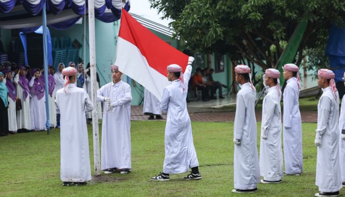 Wali Kota Pematangsiantar Hadiri Upacara Hari Santri ke-XII di Ponpes Salafiyah Darussalam