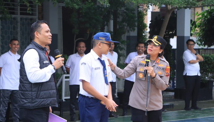 Polisi Peduli Pendidikan, Kapolres Samosir Ajak Pelajar Berani Tolak Bullying